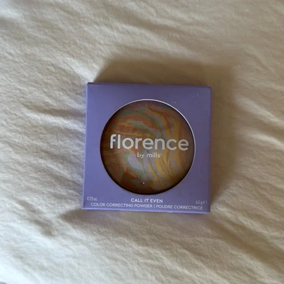 NWT Florence by Mills Color Correcting Powder - Picture 3 of 3